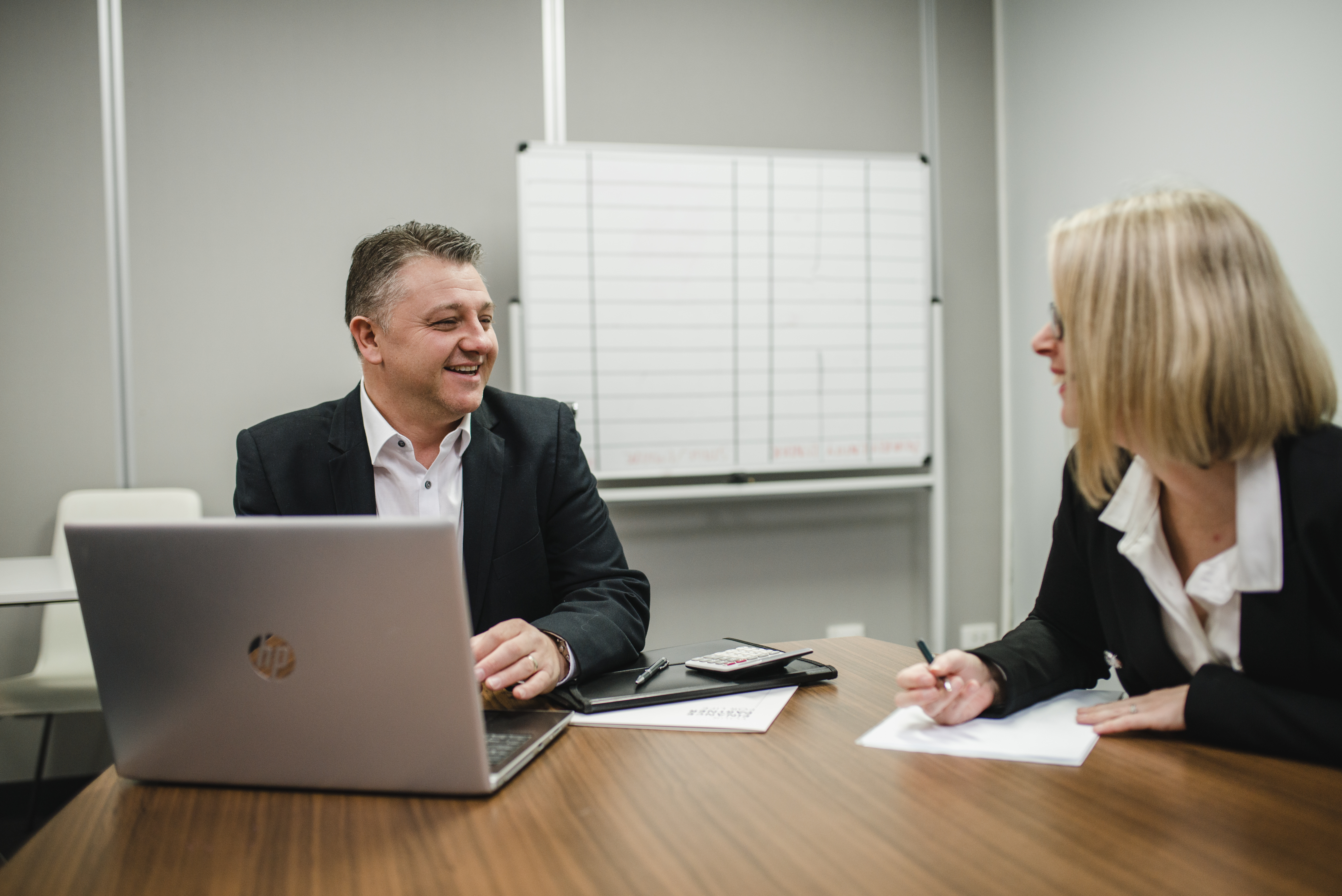 WHY USE A MORTGAGE BROKER TO REFINANCE?